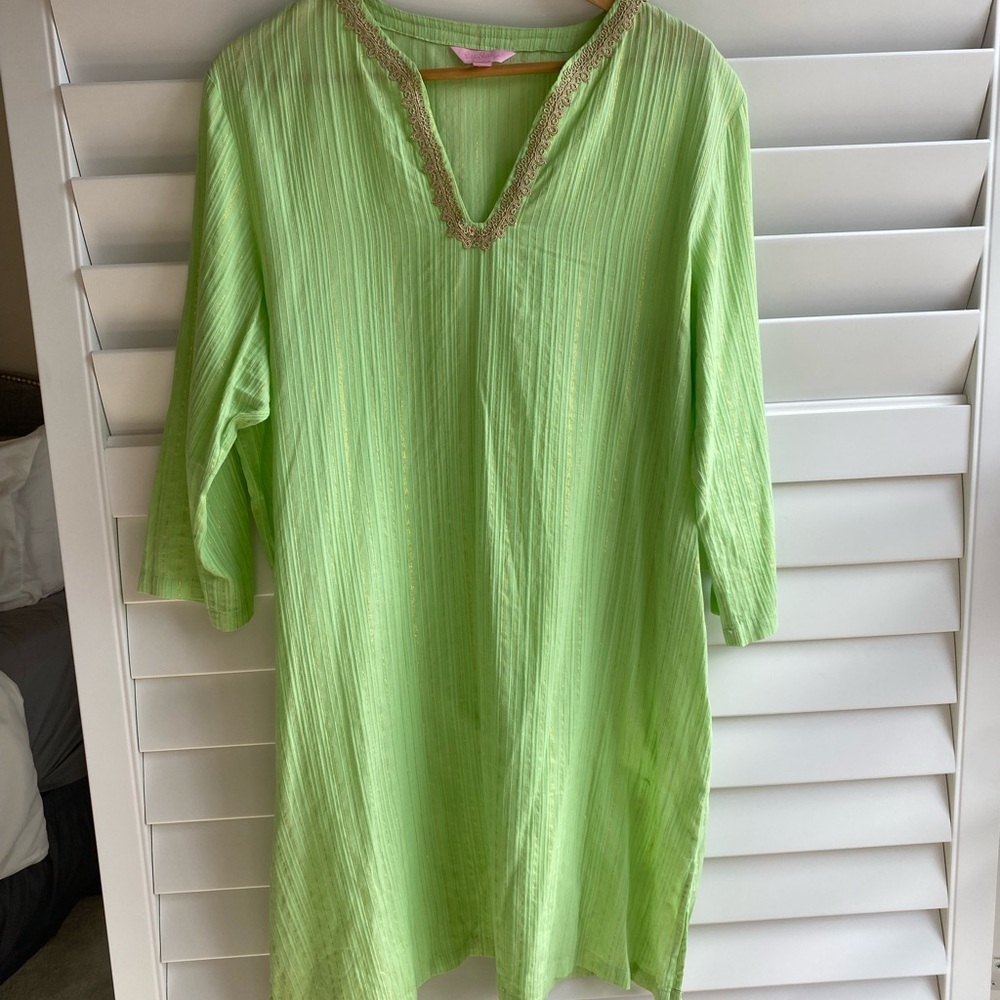 Lilly Pulitzer Light Green Top with Gold Accents